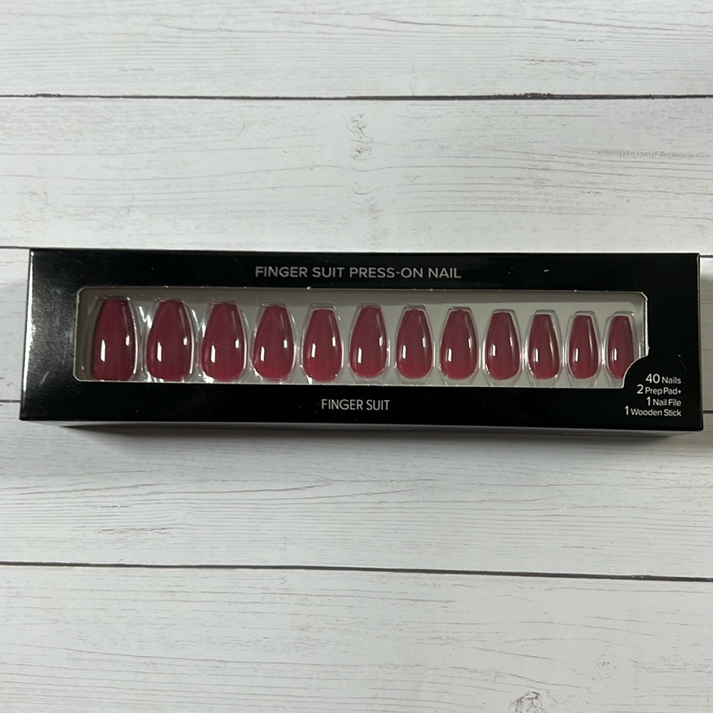 Finger Suit Press On Nails. Medium Length, Plum Coffin Shape. NIB.